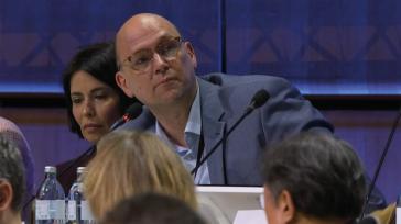 Abb. 3 und 4. PD Dr. Marcus Vetter, Kantonsspital Baselland, und Prof. Jens Huober, Kantonsspital St Gallen im Konsensus-Panel 2025